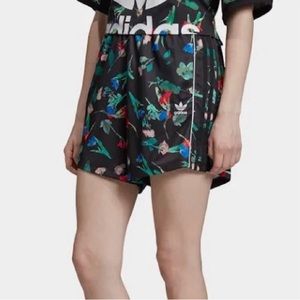 Adidas original Bellista shorts